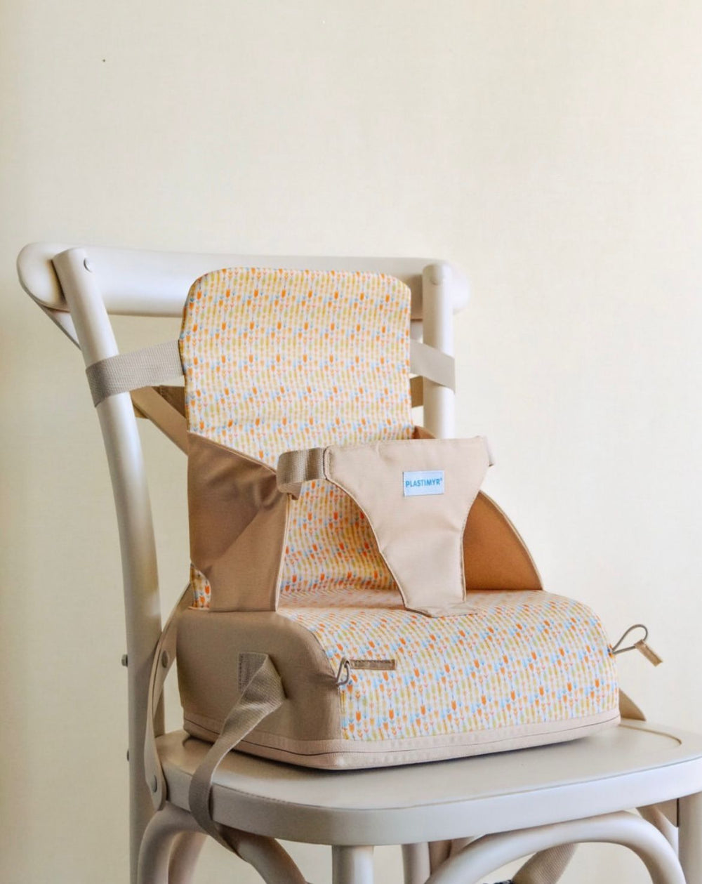 Plastimyr portable feeding booster seat Beige