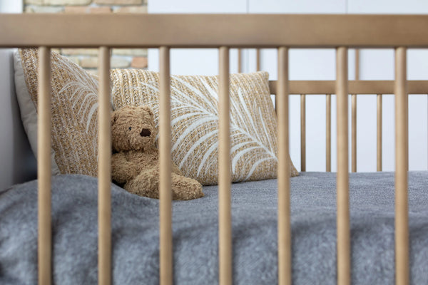 Faktum Flip White & Oak Convertible Baby & Junior Bed – 140×70 cm, Adjustable Mattress Base