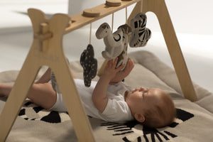 Quax Tipi Activity Arch Jungle Playmat With Knitted Toys