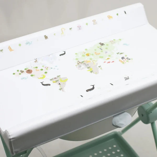Plastimyr lea world map