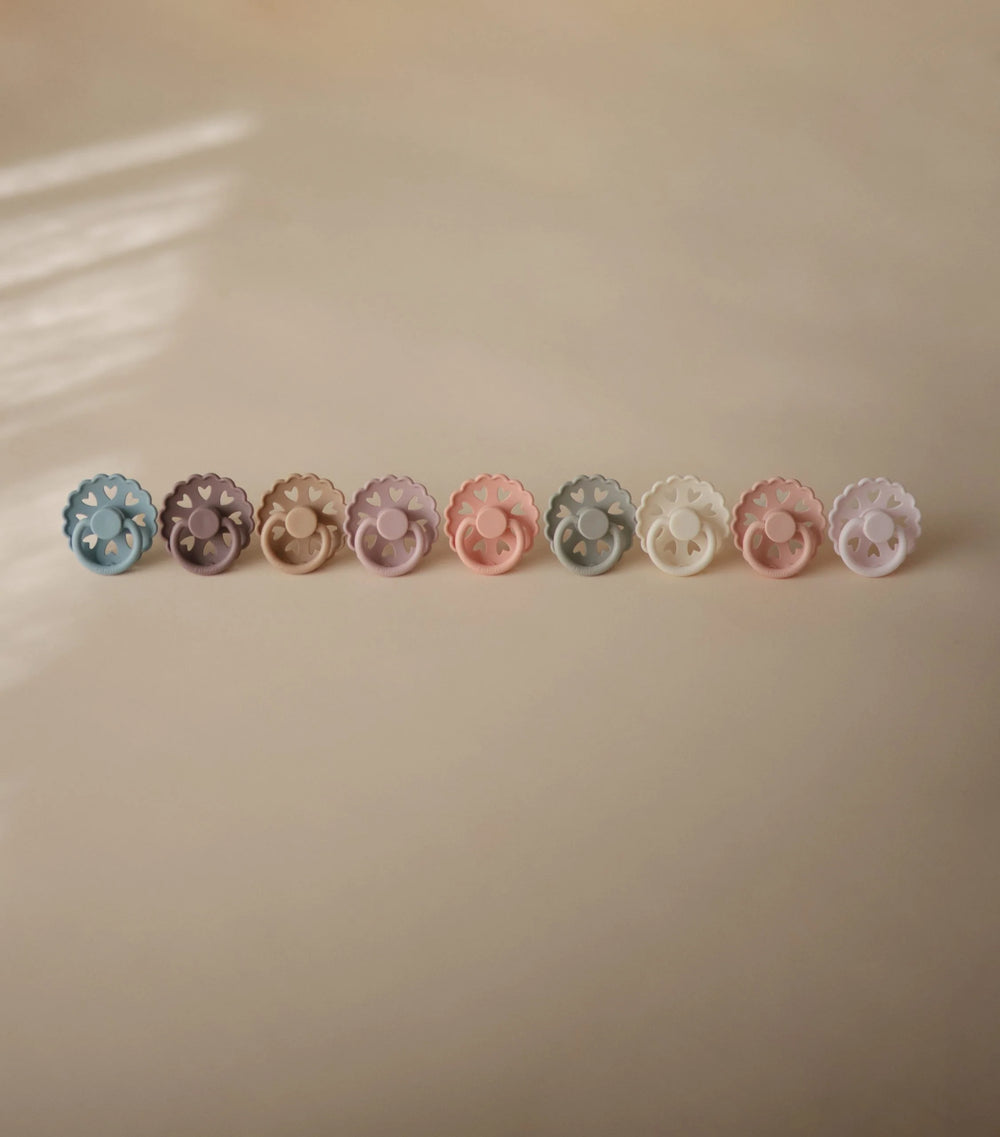 FRIGG Fairytale Latex Pacifier 6 18M 1-Pack The Snow Queen