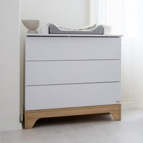 Faktum Lumina White full nursery bedroom