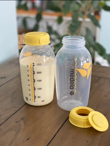 Medela Breast Milk Bottles 250ml 2-Pack Pump Accessory