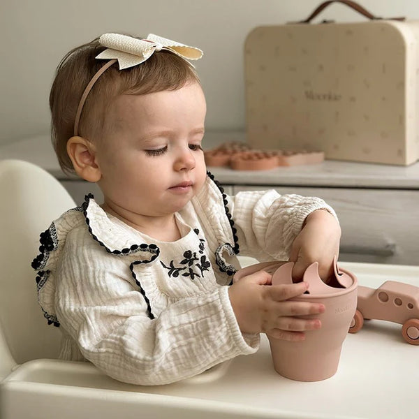 Moonkie Silicone Snack Cup – Spill-Proof