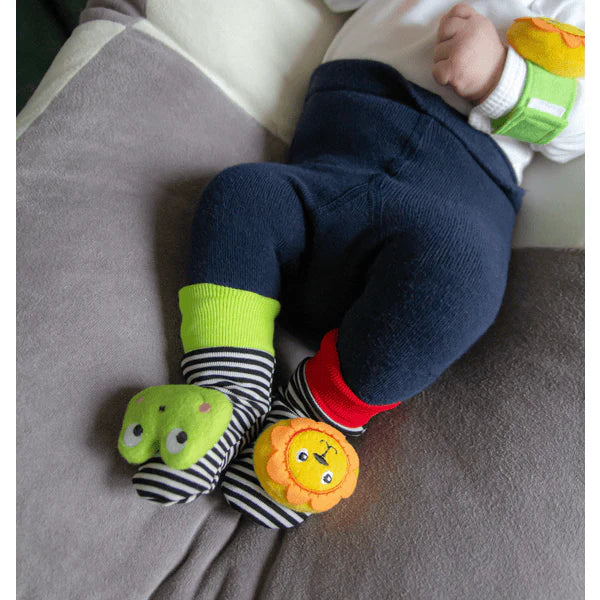 Babyjem Baby Wrist Rattle And Baby Socks Sensory Set