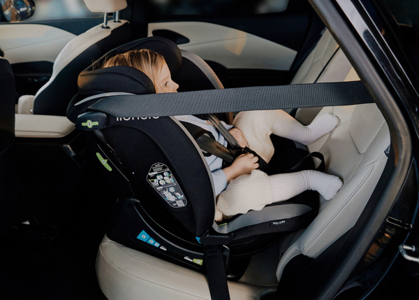 Lionelo Aart i-Size Car Seat Black Carbon