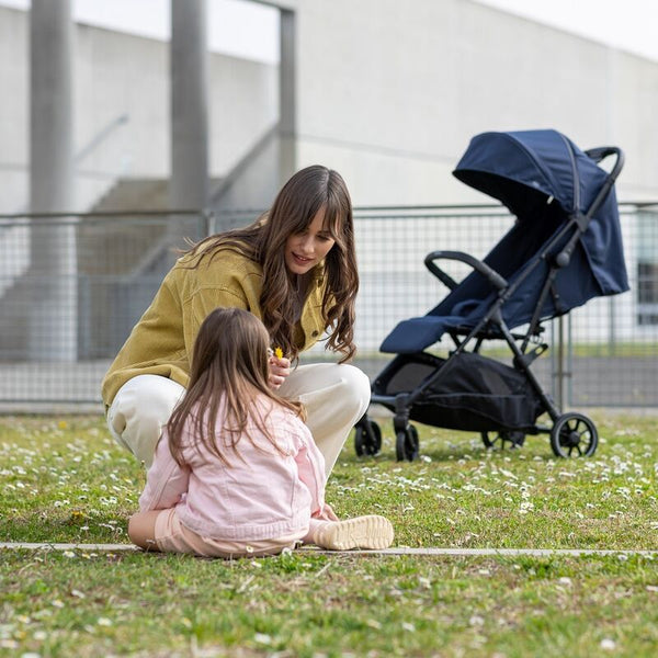 Inglesina Now Stroller – Ultra-Compact, Self-Folding, Magic Fold